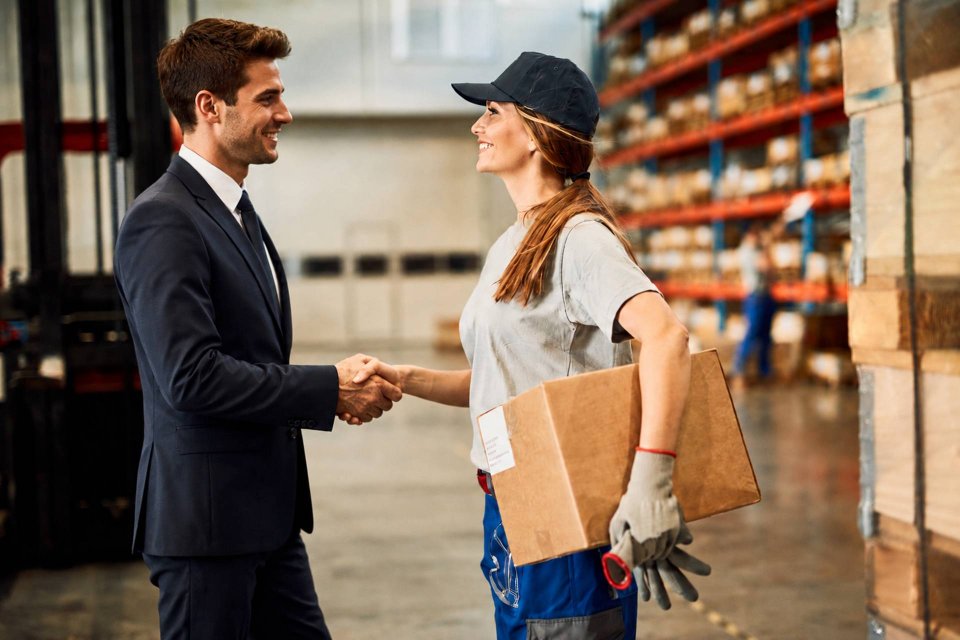 Collegamento tra area commerciale e logistica nel processo dal preventivo alla consegna